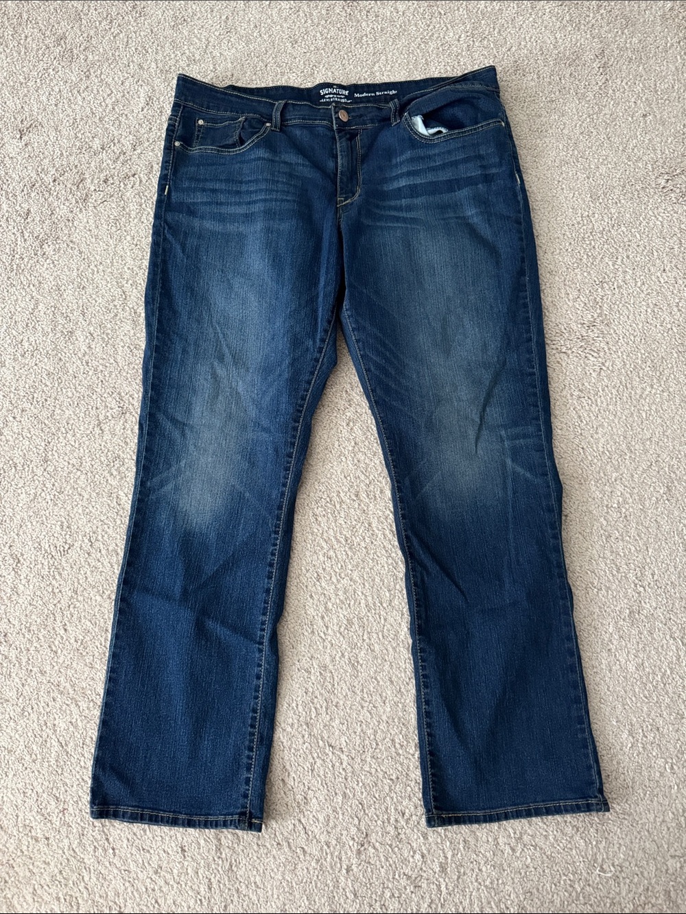 Signature by Levi Strauss Women's Dark Indigo Straight-Leg Jeans